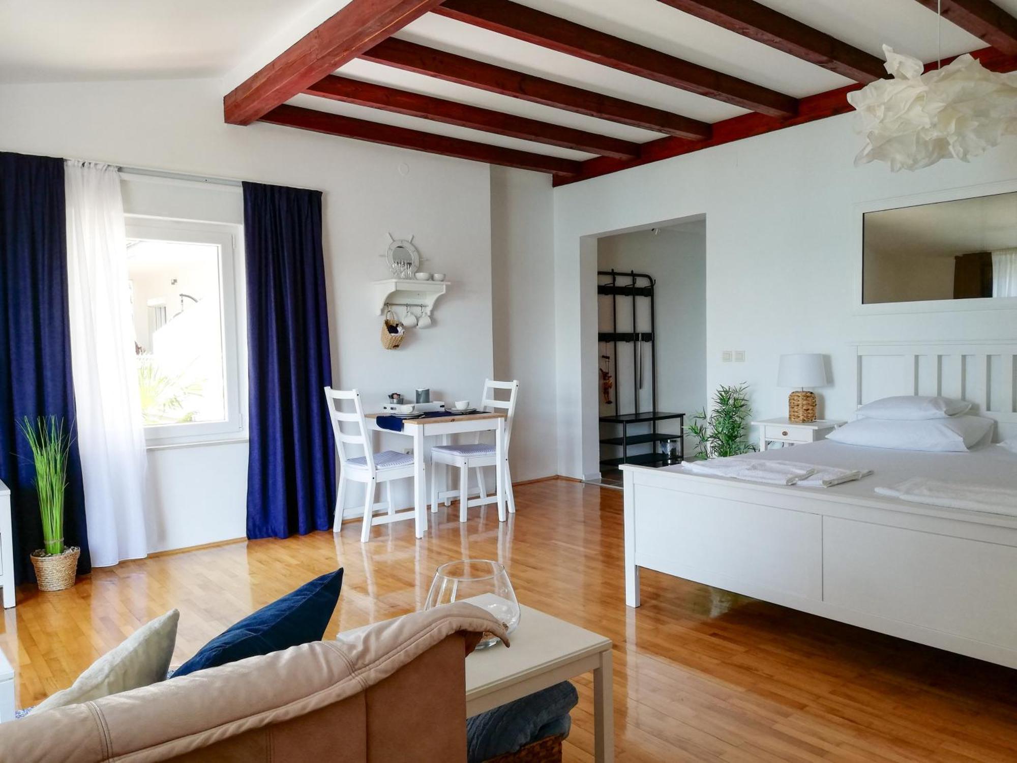 Отель Bed & Breakfast Pansion Rade Пировац Номер фото
